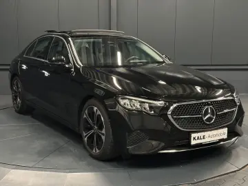 MERCEDES-BENZ E 220 d Avantgarde Advanced  19Zoll PANORAMA