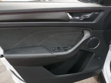 SKODA Kodiaq Sportline 2.0 TDI ACC PANO RFK AHK CANTON