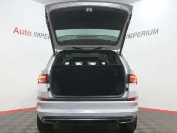 SKODA Kodiaq Sportline 2.0 TDI ACC PANO RFK AHK CANTON