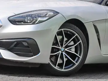 BMW Z4 Roadster 2.0i Sport Line LED 18  Leder
