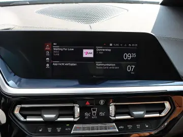 BMW Z4 Roadster 2.0i Sport Line LED 18  Leder