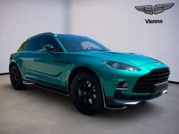 ASTON MARTIN DBX 707 AMR24   Podium Green   B&W