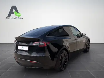 TESLA Model Y Performance Dual AWD  Gigafactory Berlin