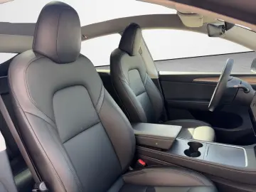 TESLA Model Y Performance Dual AWD  Gigafactory Berlin