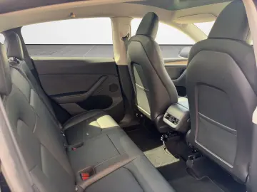 TESLA Model Y Performance Dual AWD  Gigafactory Berlin