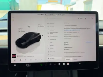TESLA Model Y Performance Dual AWD  Gigafactory Berlin