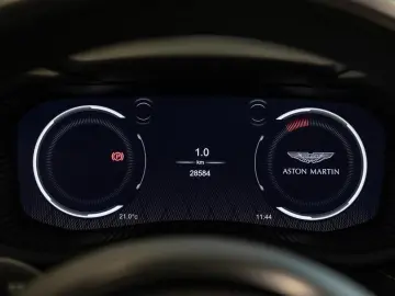ASTON MARTIN DBX 707 Aston Martin Hamburg