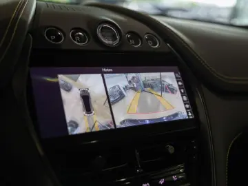 ASTON MARTIN DBX 707 Aston Martin Hamburg