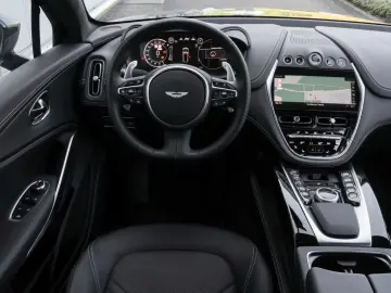 ASTON MARTIN DBX 550
