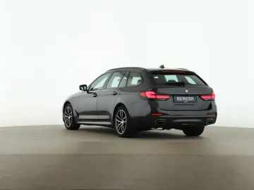 BMW 540d Touring xDrive M Sport HUD Massage AHK Pano