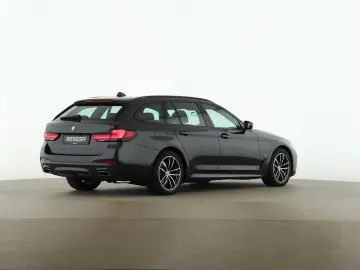 BMW 540d Touring xDrive M Sport HUD Massage AHK Pano