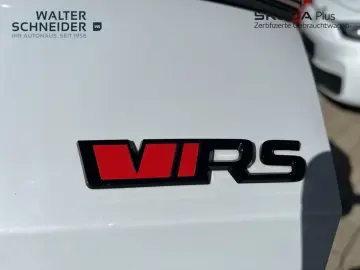 SKODA Octavia Combi 2.0 TDI DSG RS Navi Matrix AHK