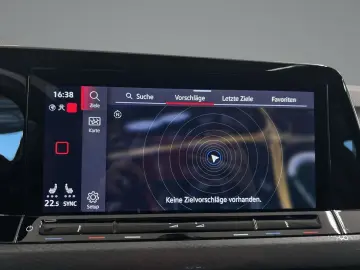 VW Golf VIII GTI 2.0 TSI DSG MATRIX PANO STANDH H&K