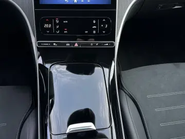 MERCEDES-BENZ C 200d AMG-Line NAV LED KAM HUD VCOCK …