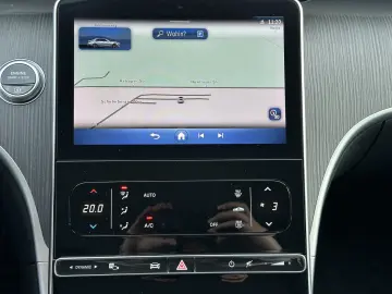 MERCEDES-BENZ C 200d AMG-Line NAV LED KAM HUD VCOCK …
