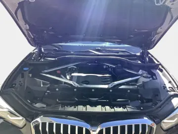 BMW X5 xDrive30d ACC AHK Head-Up Sportsitze