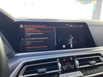 BMW X5 xDrive30d ACC AHK Head-Up Sportsitze