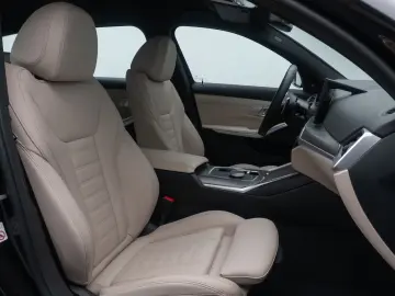 BMW 330i M Sport DAB Kamera H K Komfort 19Zoll