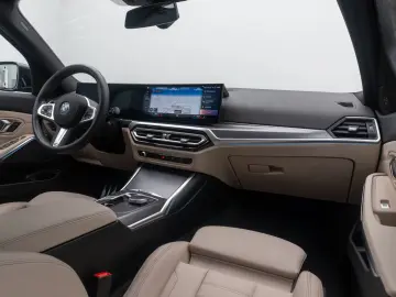 BMW 330i M Sport DAB Kamera H K Komfort 19Zoll