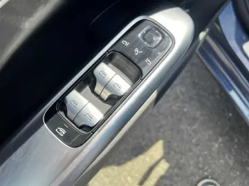 MERCEDES-BENZ C 220 d T 9G-tronic Leder Pano