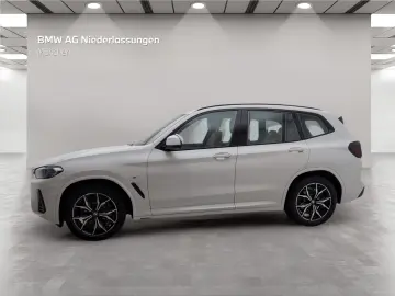 BMW X3 xDrive30i Sportp. Dig.Cockpit Laser AHK Shz.