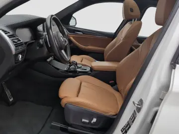BMW X3 xDrive30i Sportp. Dig.Cockpit Laser AHK Shz.