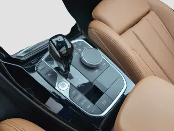 BMW X3 xDrive30i Sportp. Dig.Cockpit Laser AHK Shz.