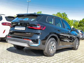BMW iX1 xDrive30 HuD PA  Sportsitz LED DAB