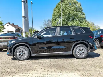 BMW iX1 xDrive30 HuD PA  Sportsitz LED DAB