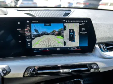 BMW iX1 xDrive30 HuD PA  Sportsitz LED DAB