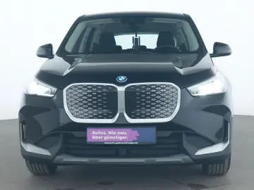 BMW iX1 eDrive20 LED Navi HiFi Parkassistent-Paket