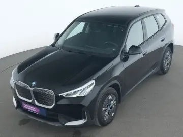 BMW iX1 eDrive20 LED Navi HiFi Parkassistent-Paket