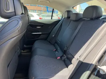 MERCEDES-BENZ C 200 lim 4Matic MBUX Navi Ambi Rcam