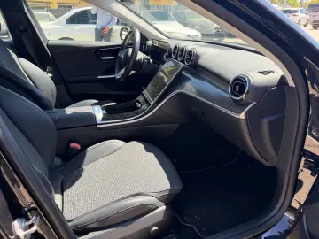 MERCEDES-BENZ C 200 lim 4Matic MBUX Navi Ambi Rcam