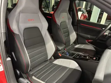 VW Golf VIII GTI Matrix Navi-Pro Leder HuD H&K Kam