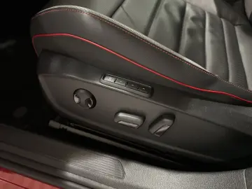 VW Golf VIII GTI Matrix Navi-Pro Leder HuD H&K Kam