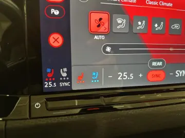 VW Golf VIII GTI Matrix Navi-Pro Leder HuD H&K Kam