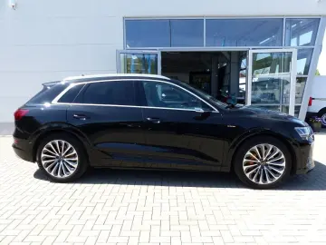AUDI e-tron 55 quattro 300 KW S line  LED PDC B&O