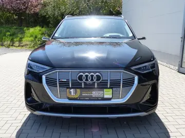 AUDI e-tron 55 quattro 300 KW S line  LED PDC B&O