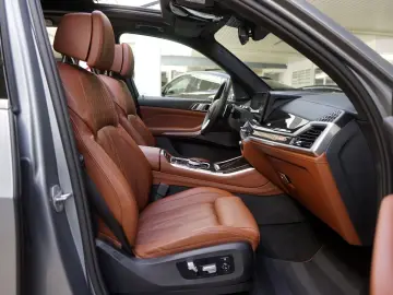 BMW X5 30xd Individual 3xTV ACC 2xAchs Luft Pano SKY