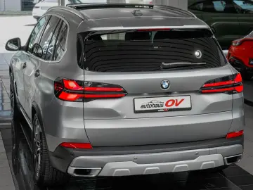 BMW X5 30xd Individual 3xTV ACC 2xAchs Luft Pano SKY