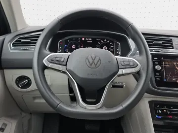 VW Tiguan Elegance 2.0 TDI DSG AHK IQ-Drive LED ACC