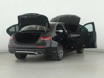MERCEDES-BENZ E 300 de AMG PTS 360 Kamera Distronic …