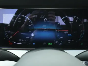 MERCEDES-BENZ E 300 de AMG PTS 360 Kamera Distronic …