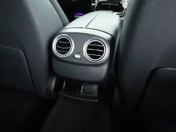 MERCEDES-BENZ E 300 de AMG PTS 360 Kamera Distronic …