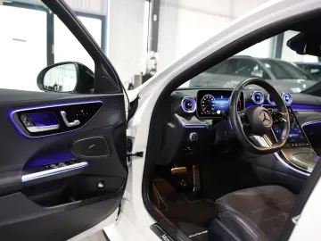 MERCEDES-BENZ C 220 d T EDITION AMG-LINE SPORT WHITE…