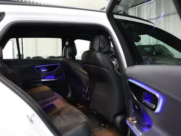 MERCEDES-BENZ C 220 d T EDITION AMG-LINE SPORT WHITE…