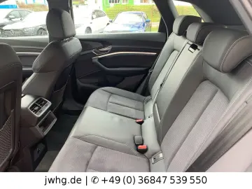 AUDI Q8 e-tron S-Line MATRIX ACC  20  DAB AHK
