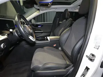 MERCEDES-BENZ C 220 T d AHK PANO DISTRO LED