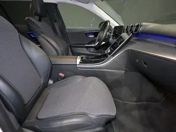 MERCEDES-BENZ C 220 T d AHK PANO DISTRO LED